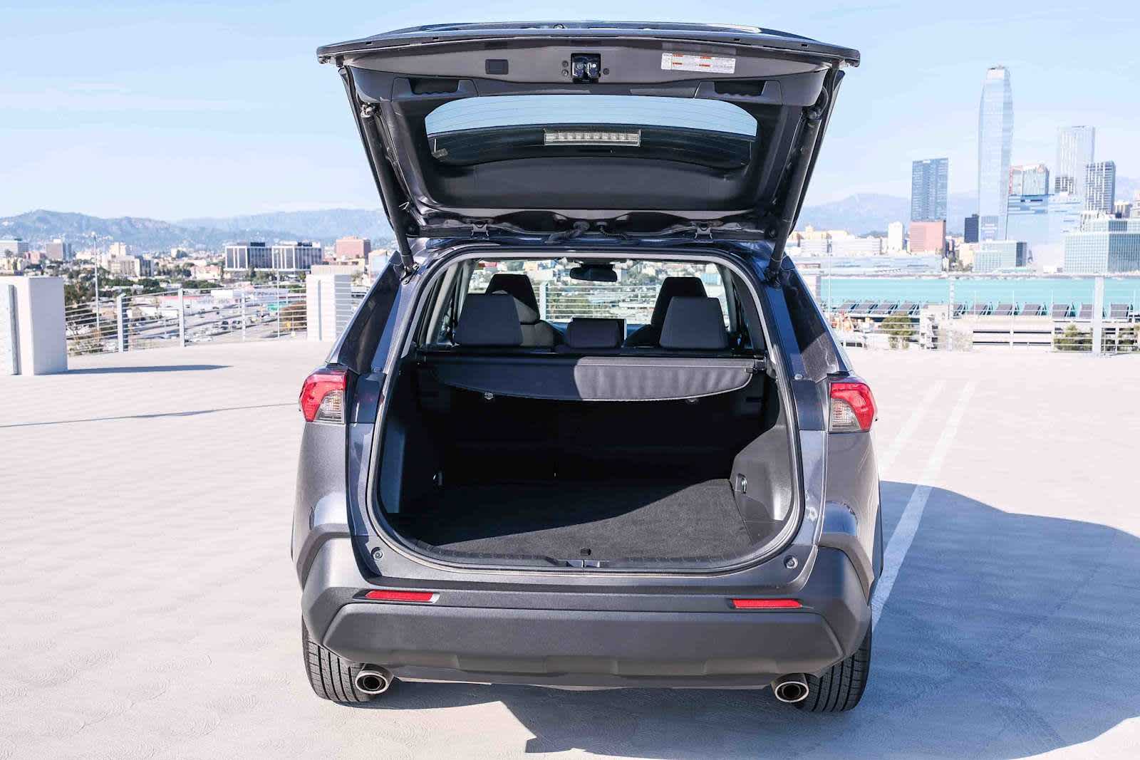 Thumbnail: 2025 Toyota RAV4 - 27