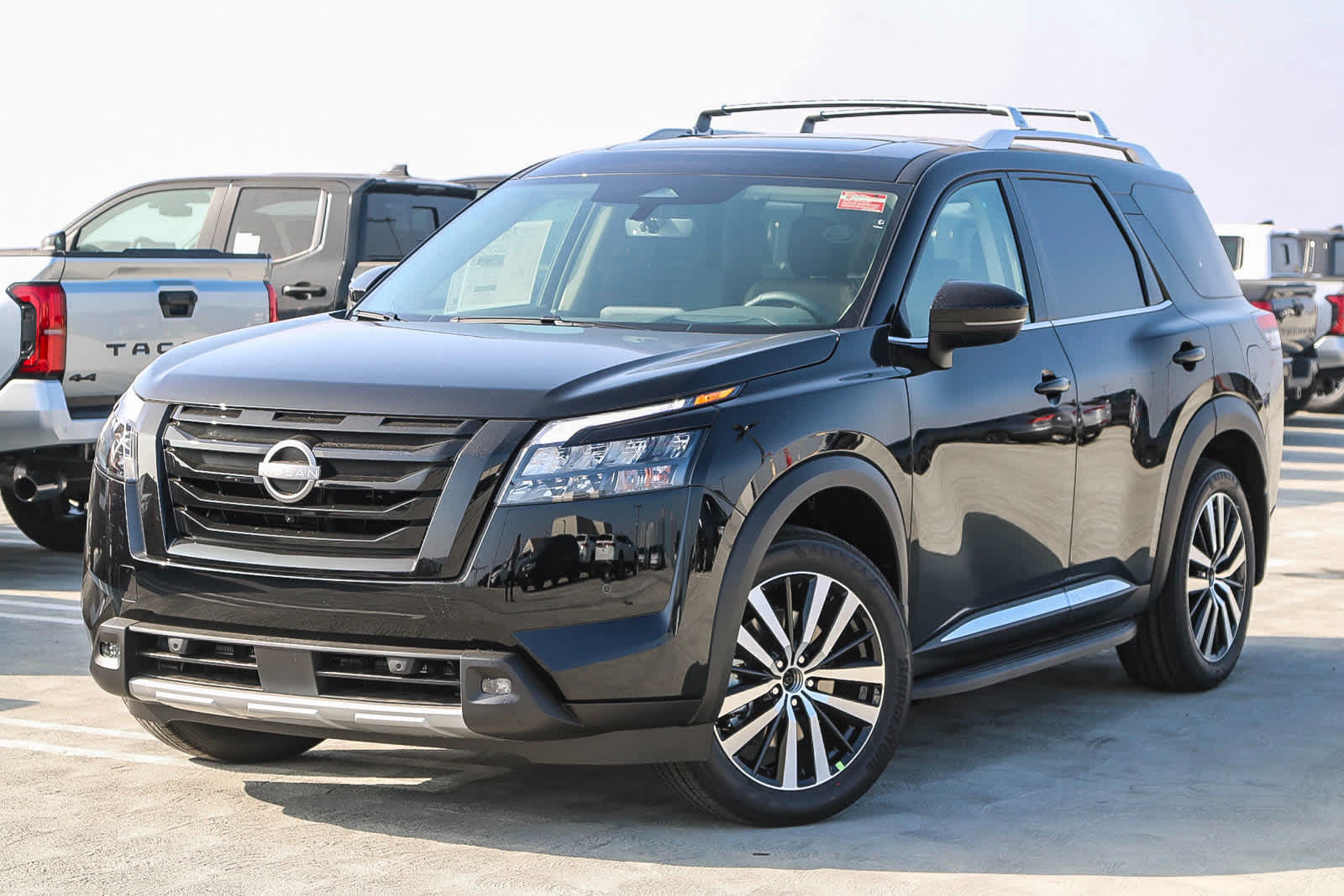 2025 Nissan Pathfinder Platinum -
                  Los Angeles, CA