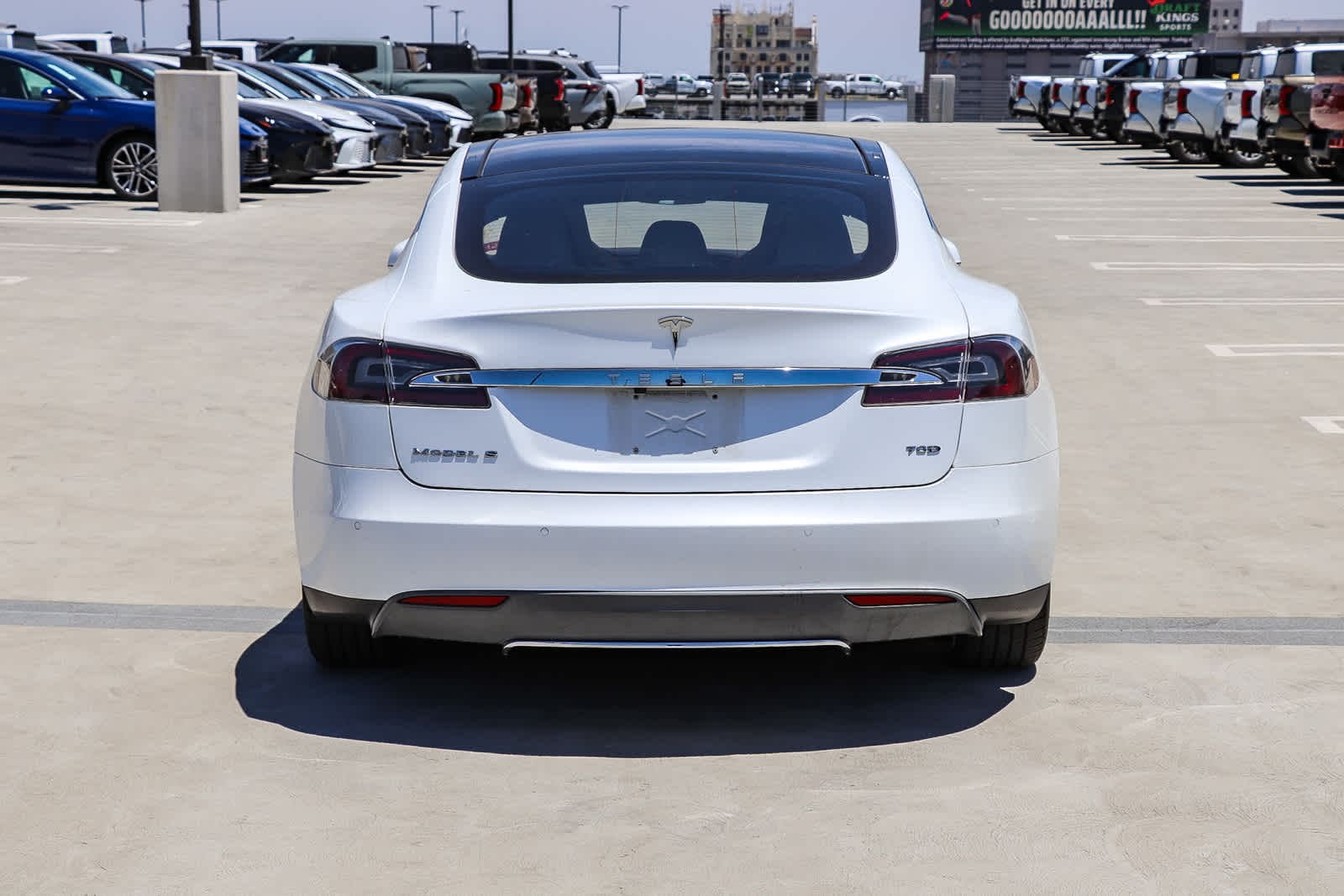 Thumbnail: 2015 Tesla Model S - 7