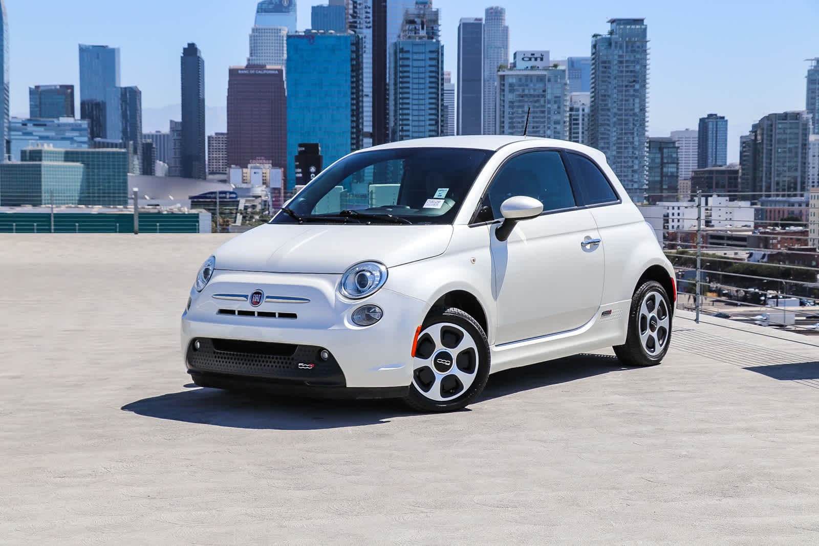 Thumbnail: 2016 Fiat 500e - 1