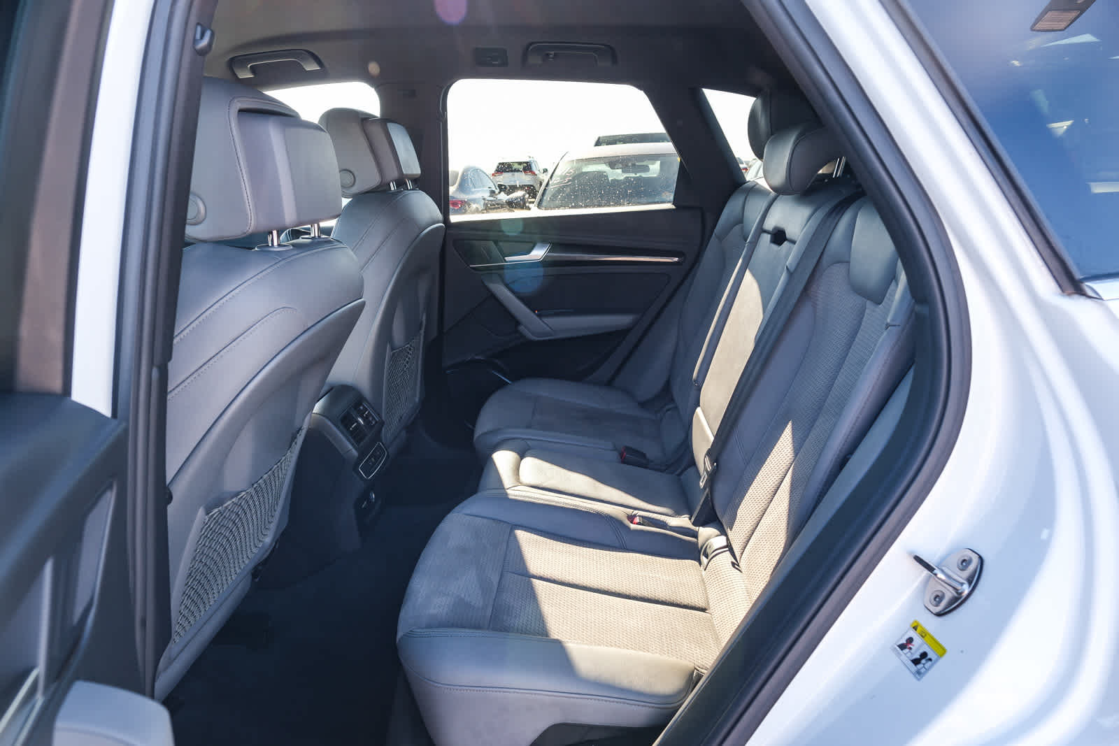 Thumbnail: 2022 Audi SQ5 - 17