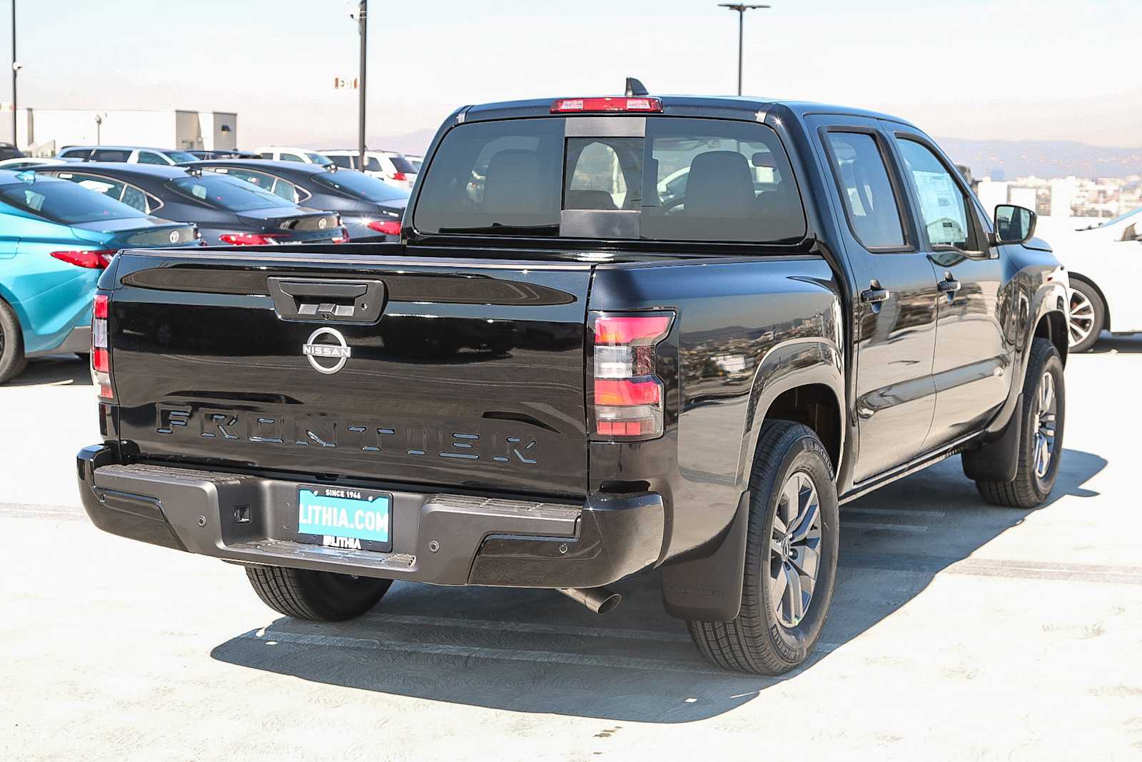 Thumbnail: 2025 Nissan Frontier - 6