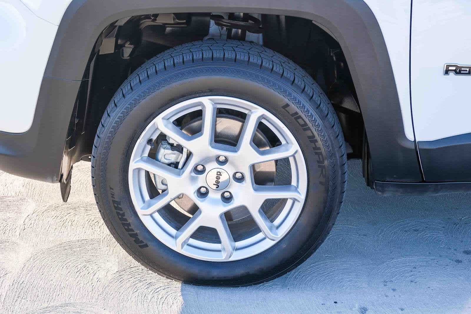 Thumbnail: 2023 Jeep Renegade - 10