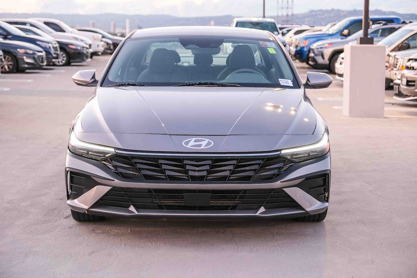 Thumbnail: 2025 Hyundai Elantra - 2