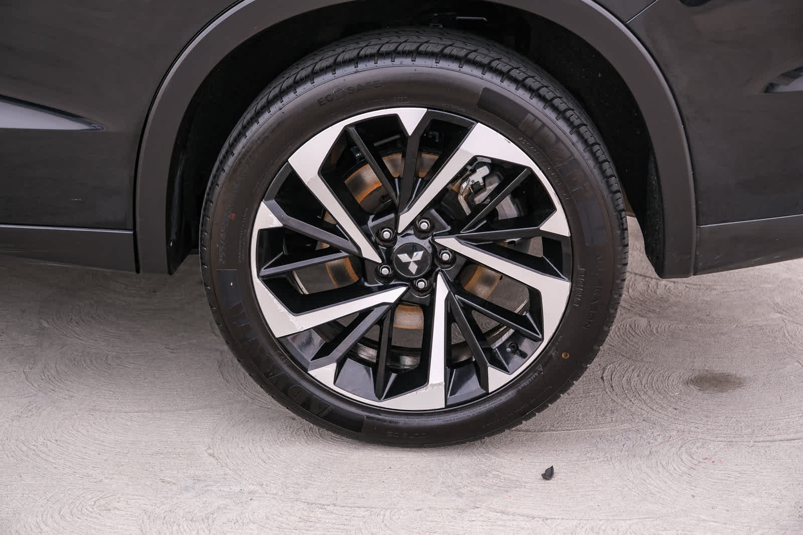 Thumbnail: 2024 Mitsubishi Outlander - 9