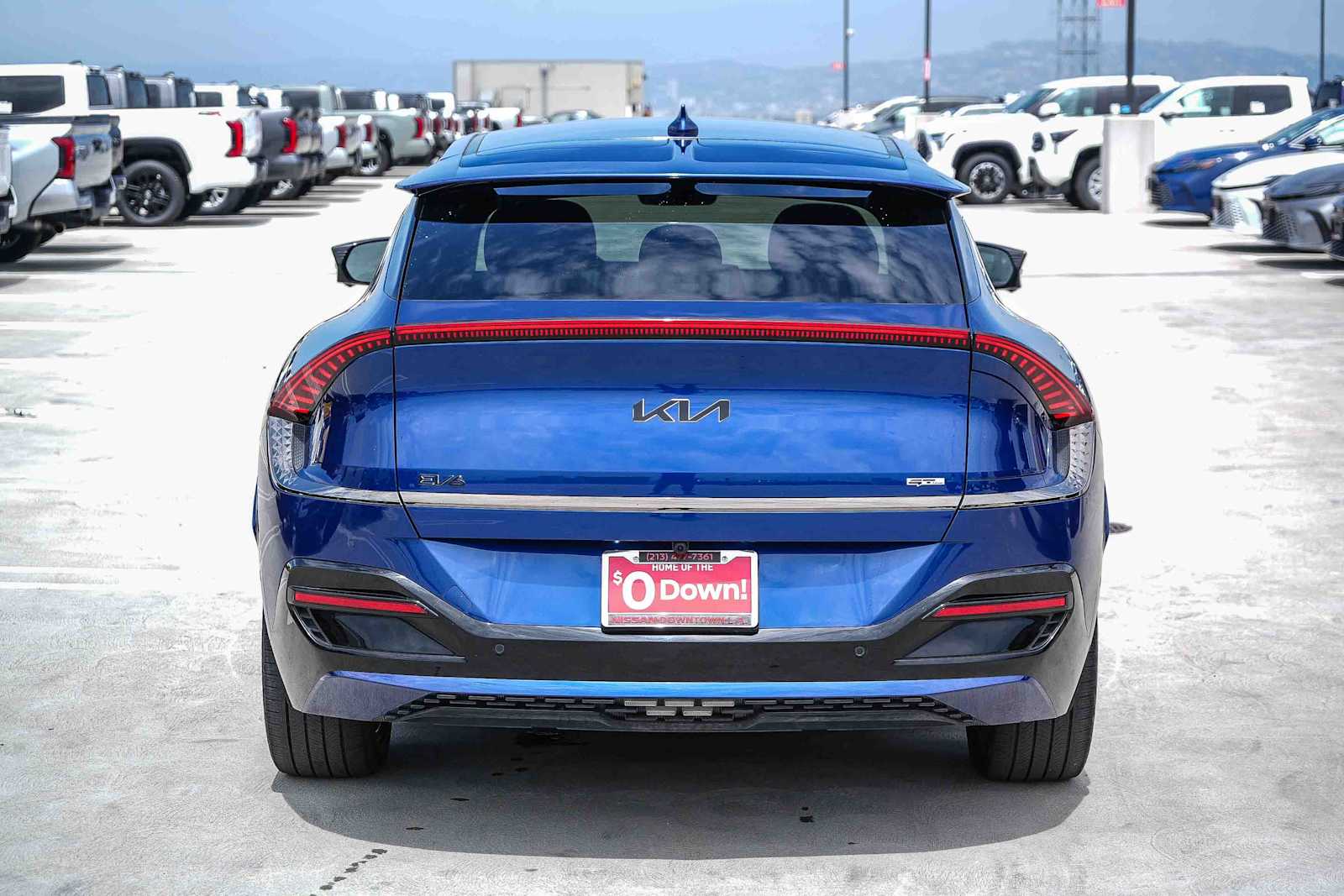 Thumbnail: 2022 Kia EV6 - 7