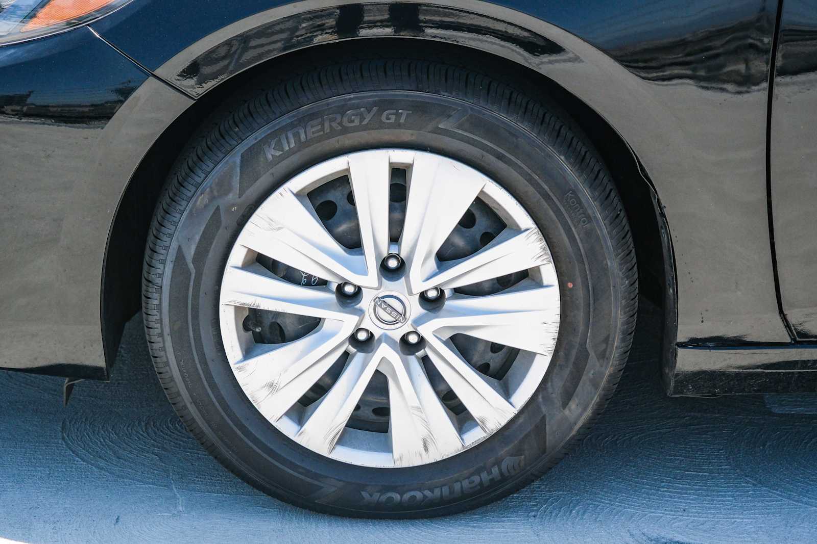 Thumbnail: 2024 Nissan Sentra - 9