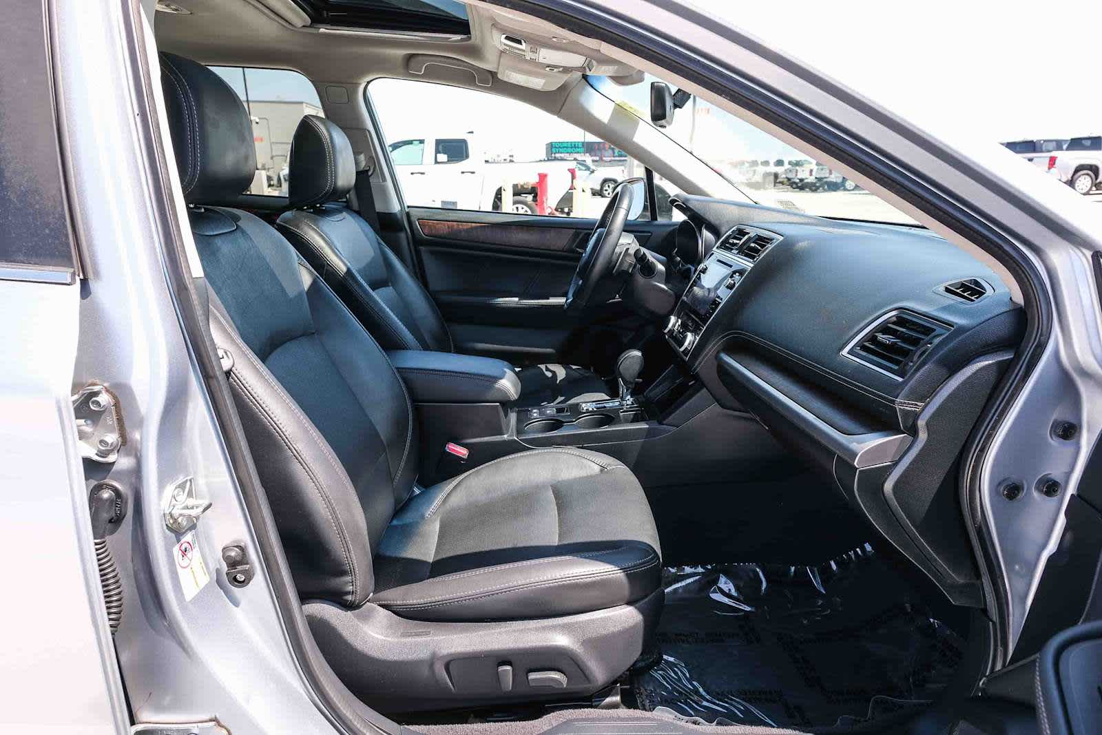 Thumbnail: 2019 Subaru Outback - 17