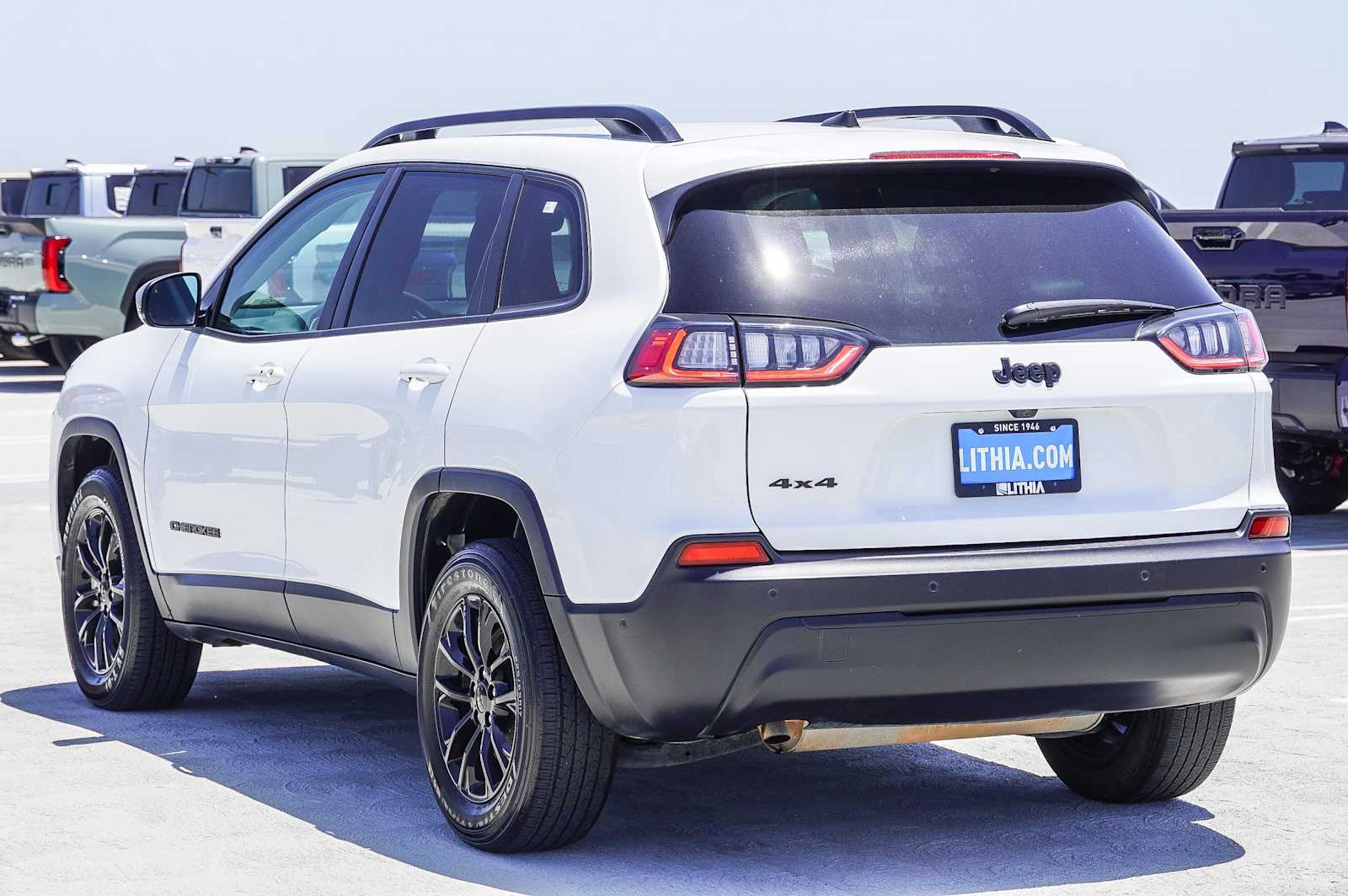 Thumbnail: 2023 Jeep Cherokee - 6