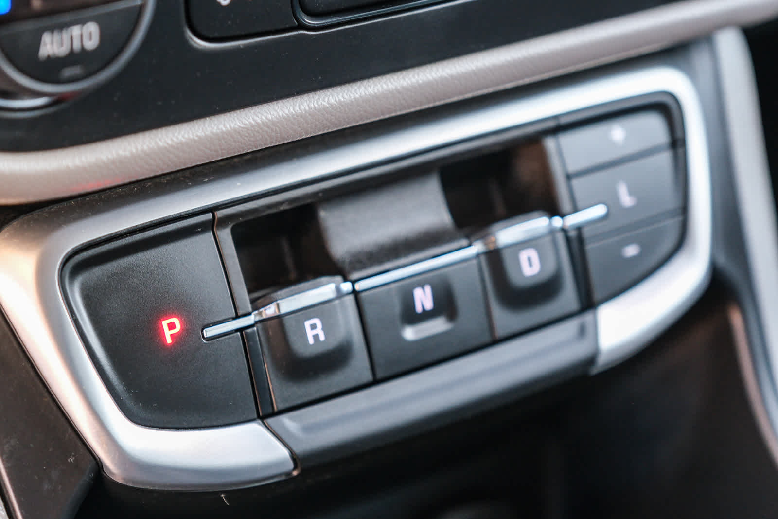 Thumbnail: 2024 GMC Terrain - 17