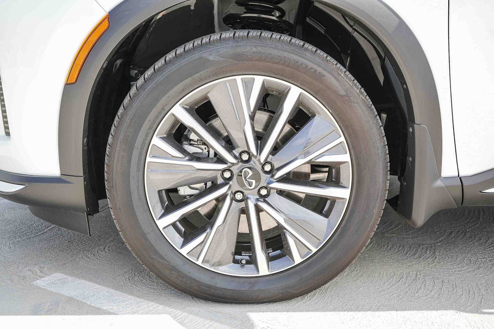 Thumbnail: 2026 INFINITI QX60 - 11