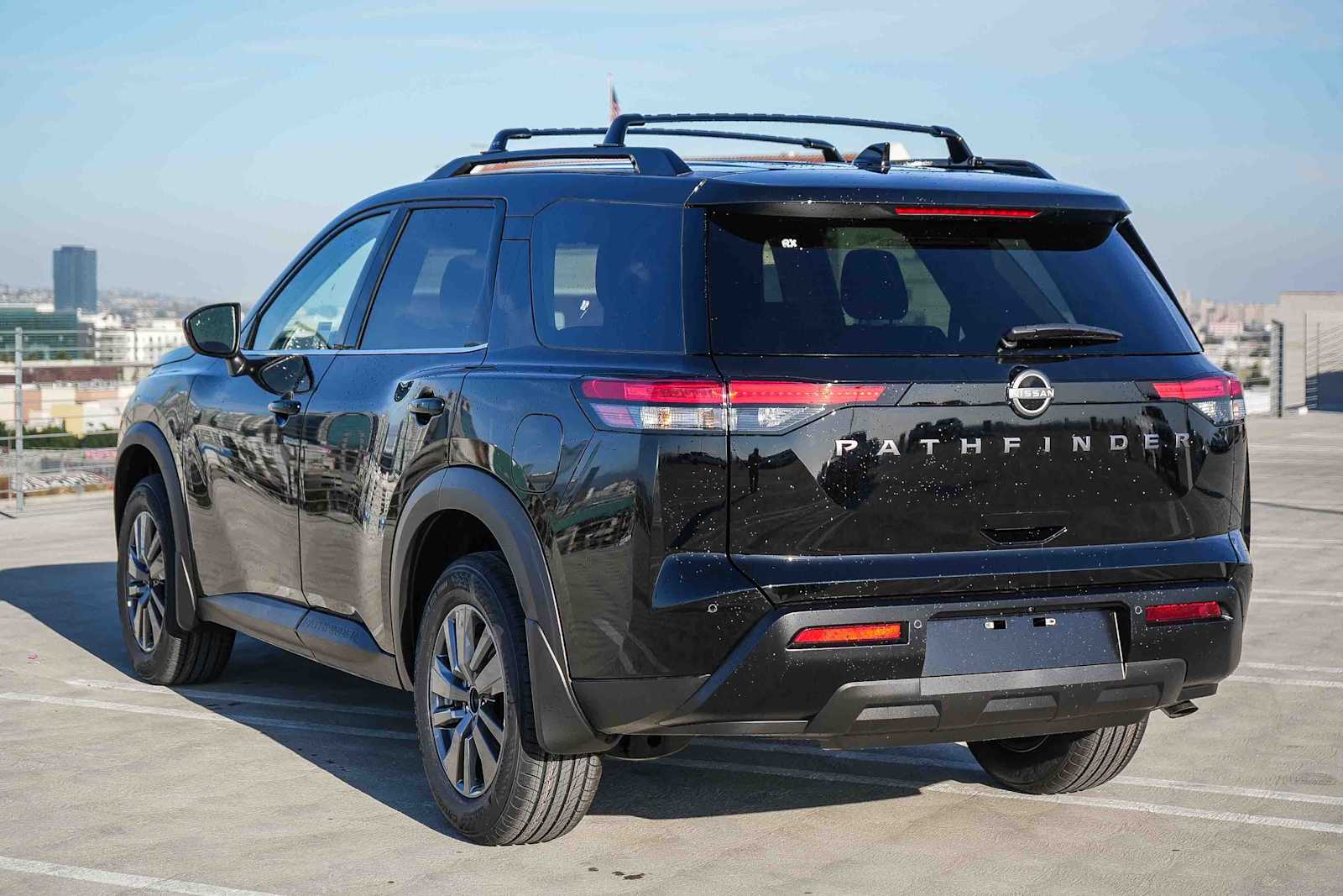 Thumbnail: 2026 Nissan Pathfinder - 8