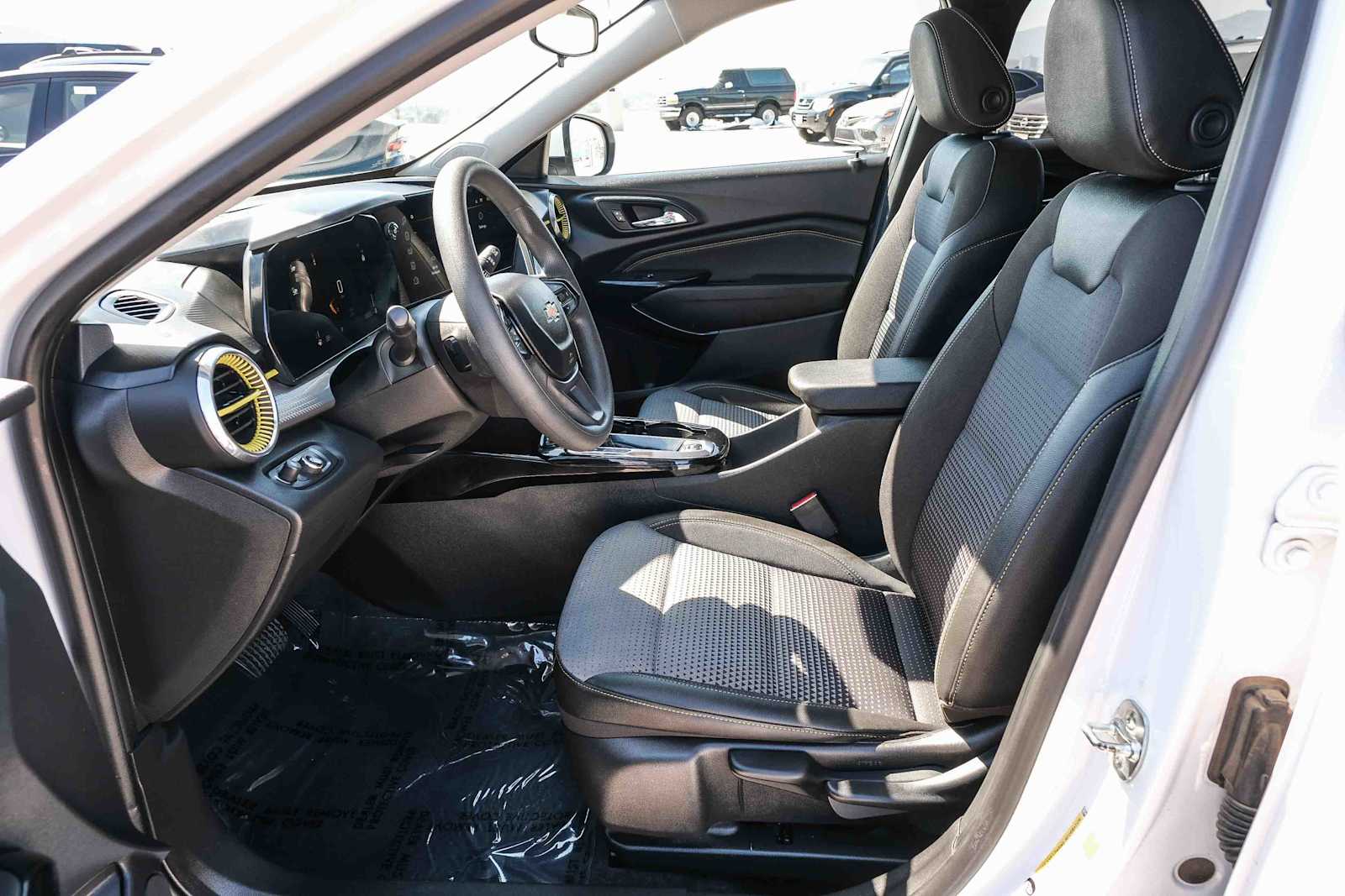 Thumbnail: 2025 Chevrolet Trax - 20