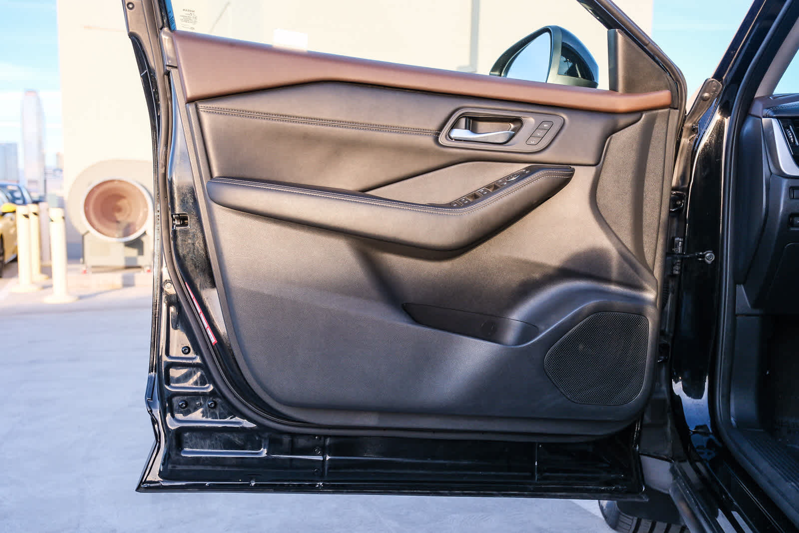 Thumbnail: 2023 Nissan Rogue - 23