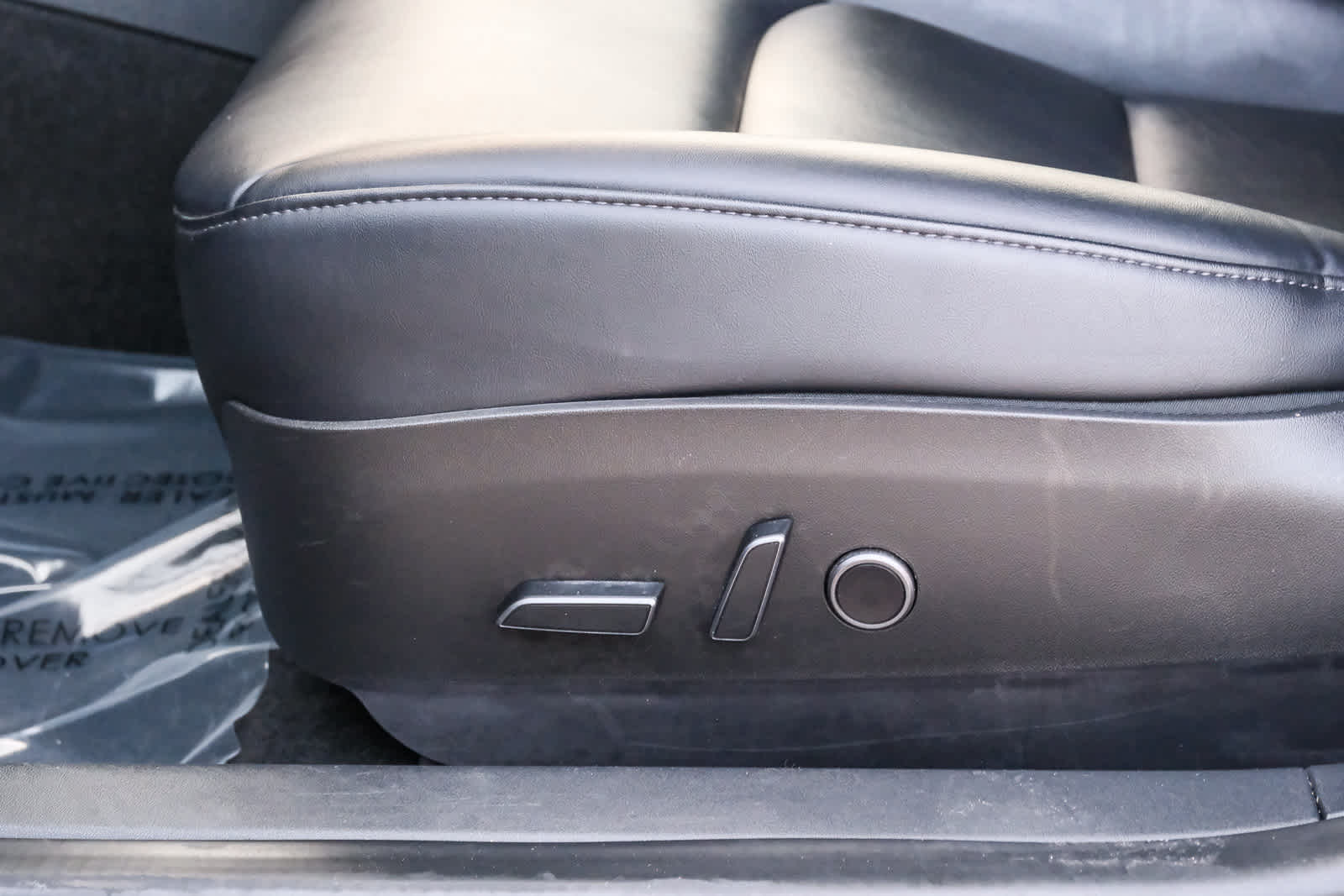 Thumbnail: 2023 Tesla Model 3 - 21