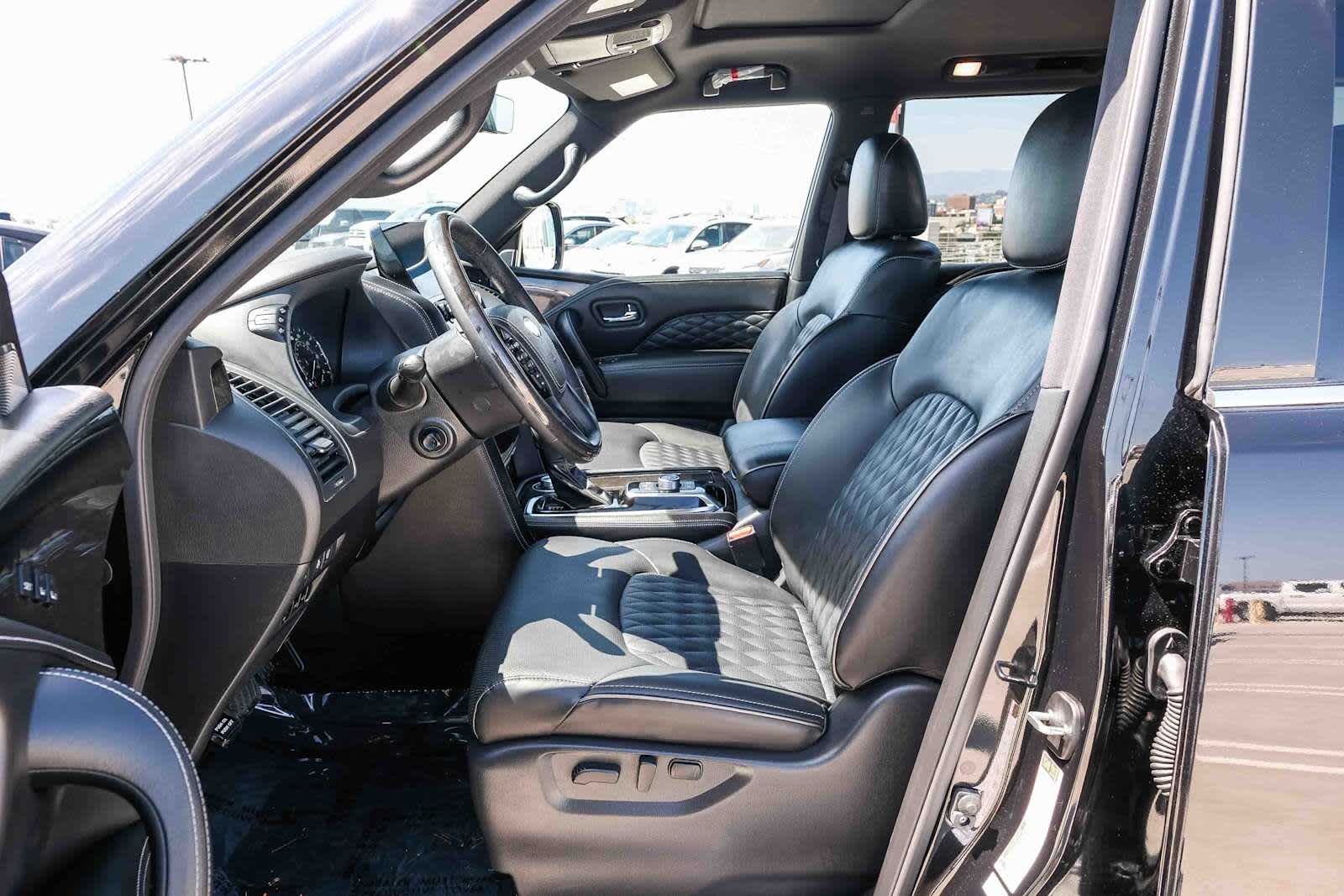 Thumbnail: 2024 INFINITI QX80 - 19