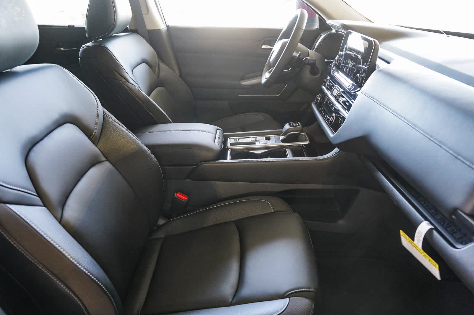 Thumbnail: 2025 Nissan Pathfinder - 18