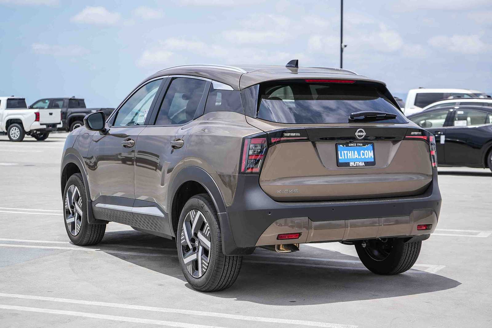 Thumbnail: 2026 Nissan Kicks - 8
