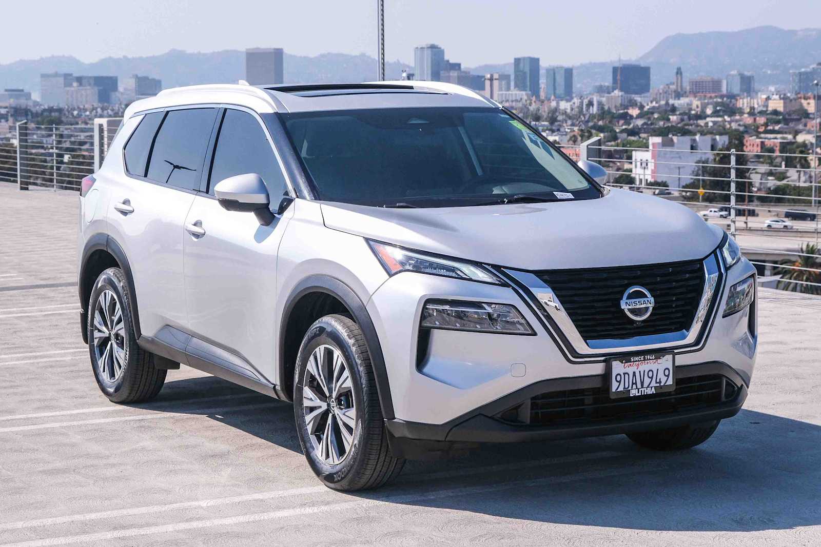 Thumbnail: 2021 Nissan Rogue - 3