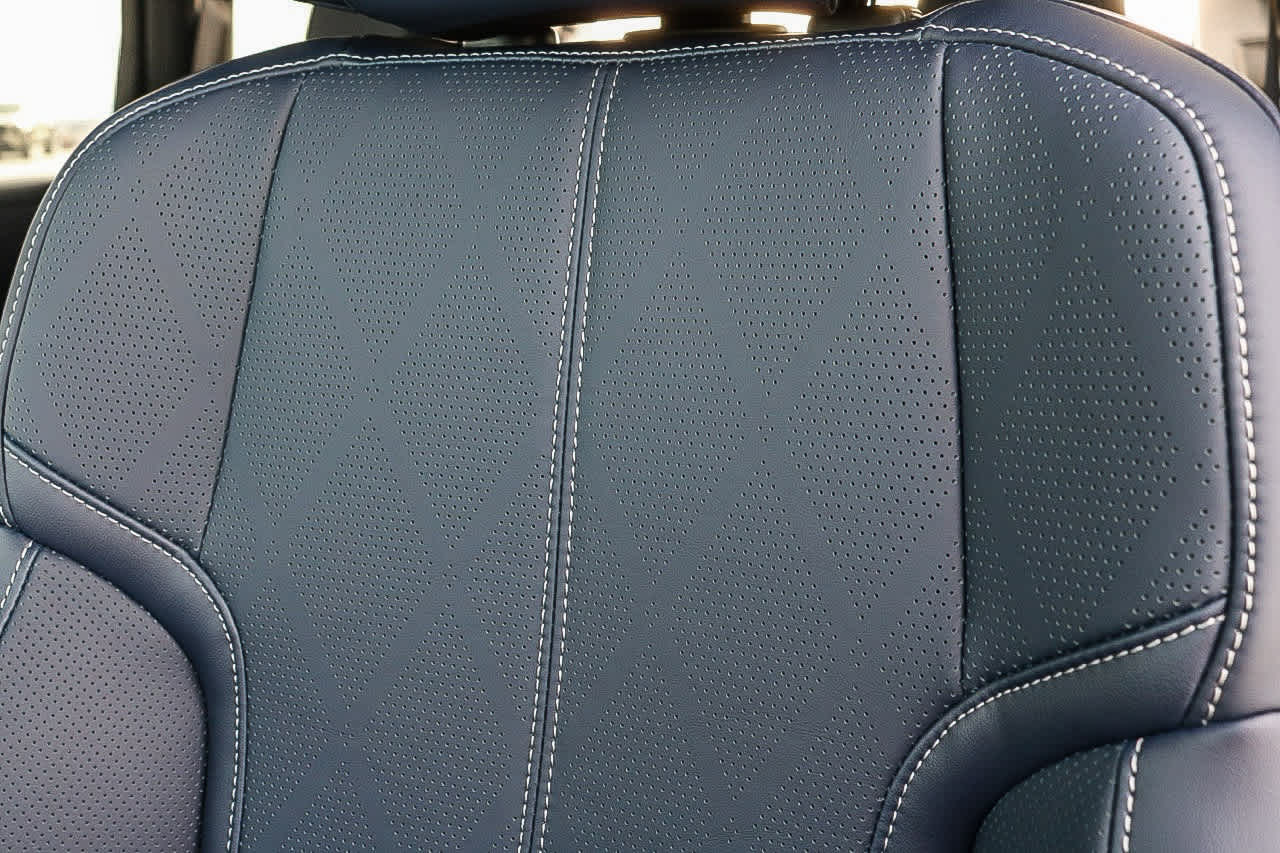 Thumbnail: 2026 INFINITI QX80 - 28