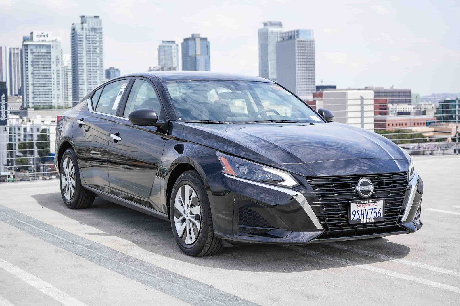 Thumbnail: 2025 Nissan Altima - 3