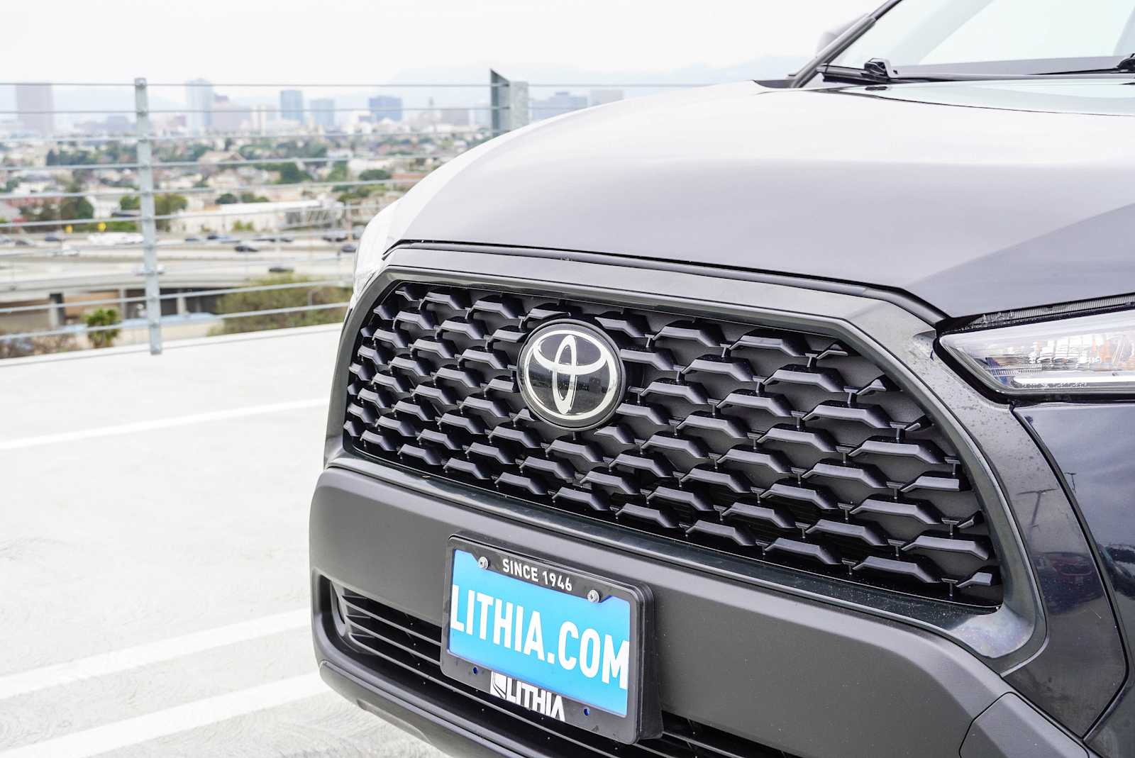 Thumbnail: 2022 Toyota Corolla Cross - 12