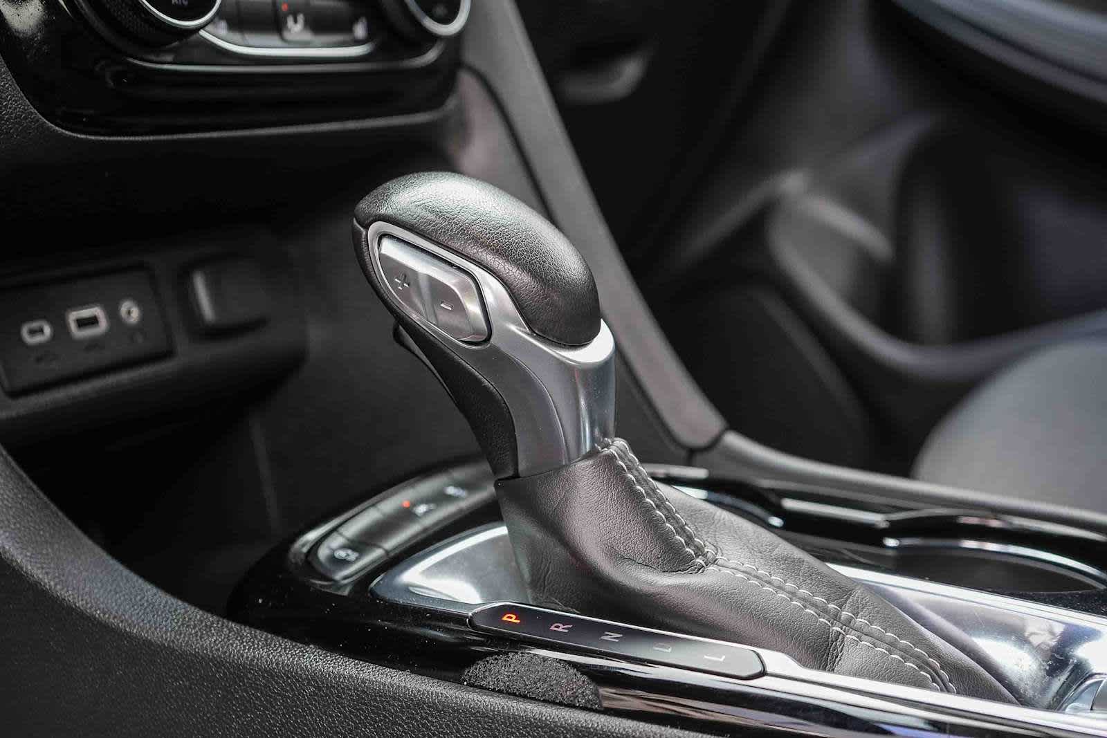 Thumbnail: 2023 Buick Encore GX - 19