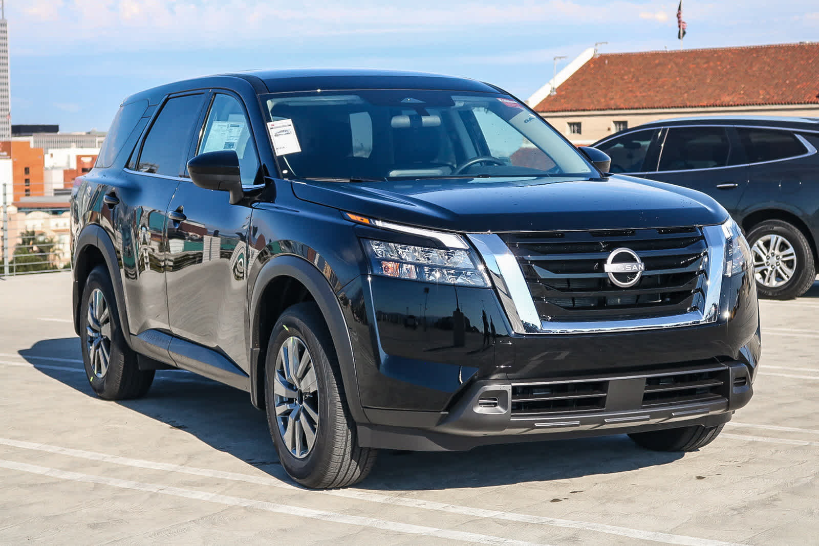 Thumbnail: 2025 Nissan Pathfinder - 3