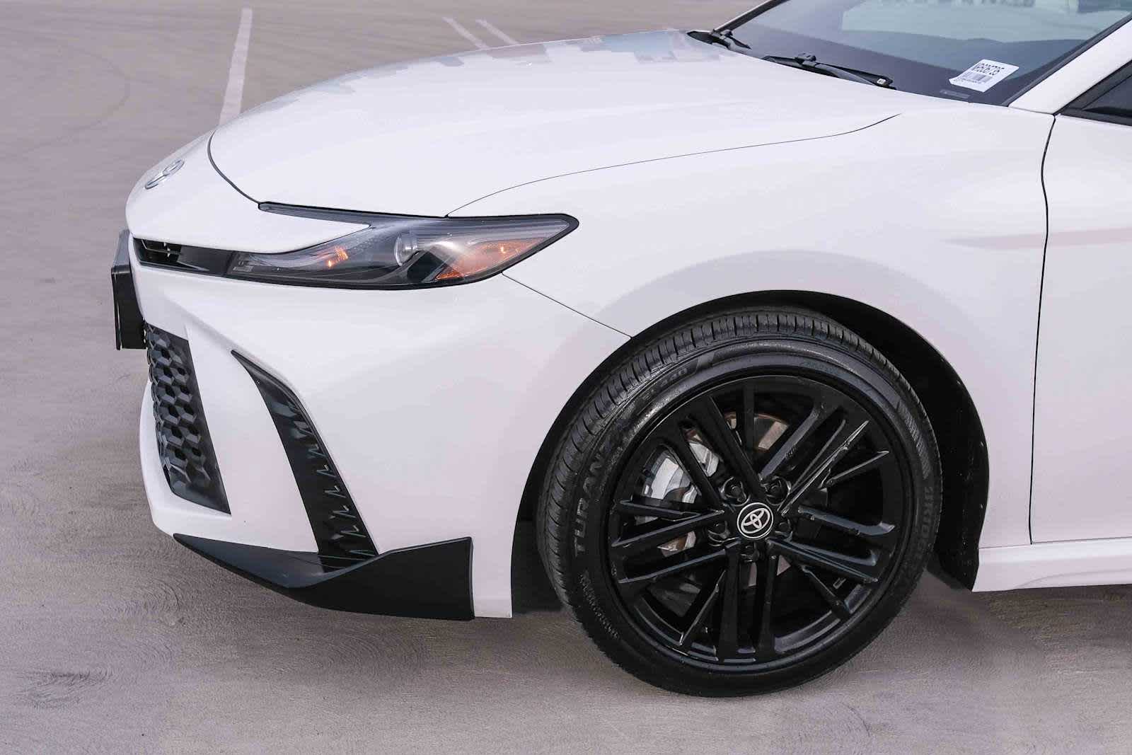 Thumbnail: 2025 Toyota Camry - 13