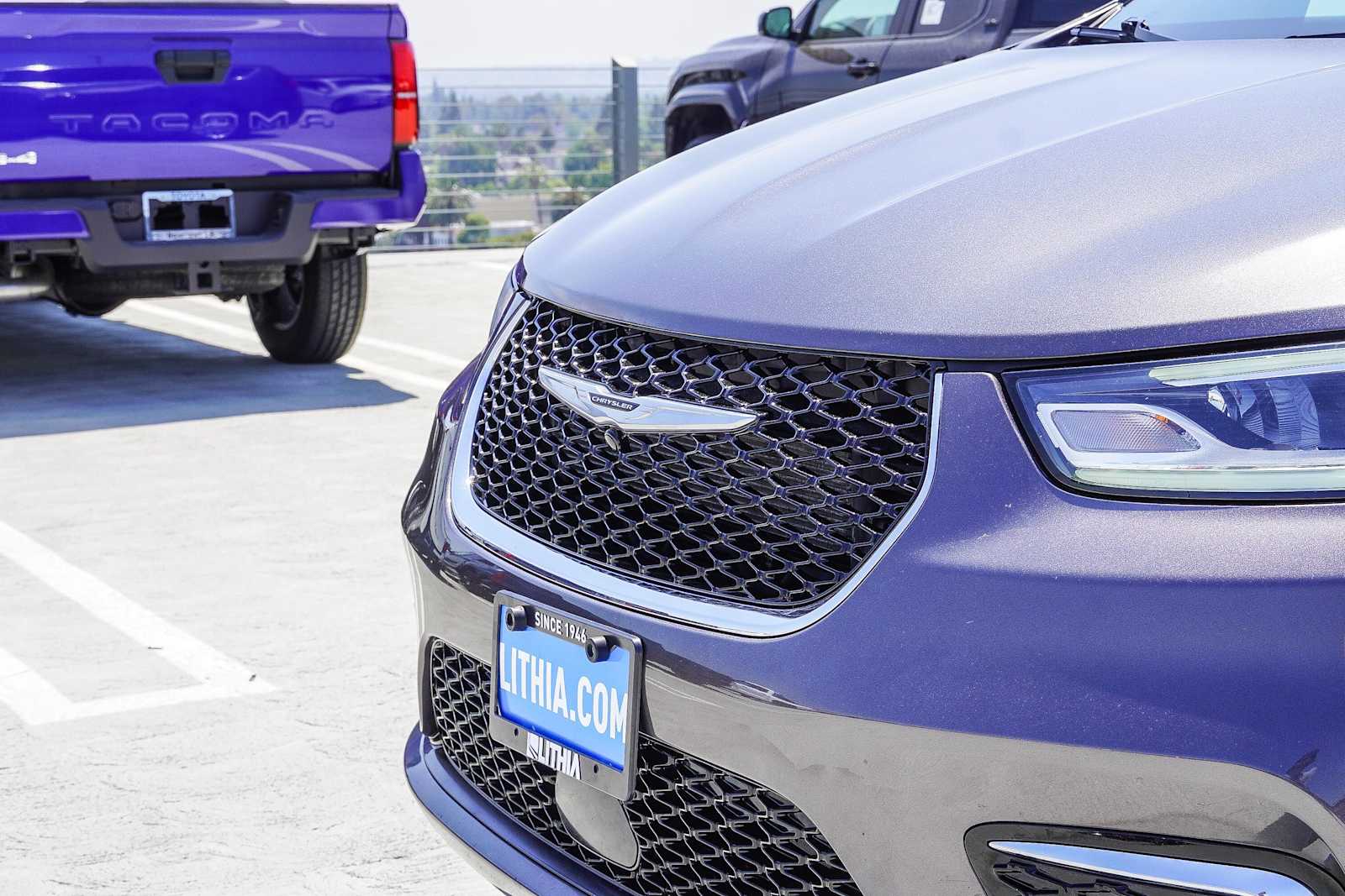 2023 Chrysler Pacifica Touring L 12