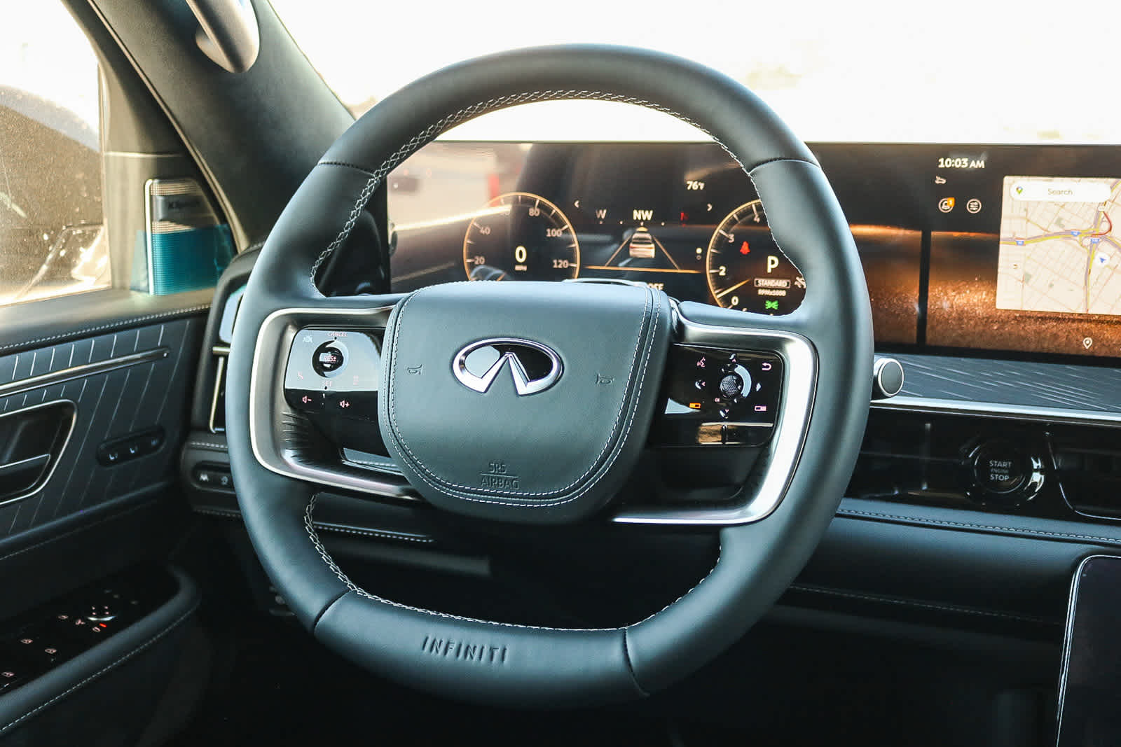 Thumbnail: 2026 INFINITI QX80 - 17