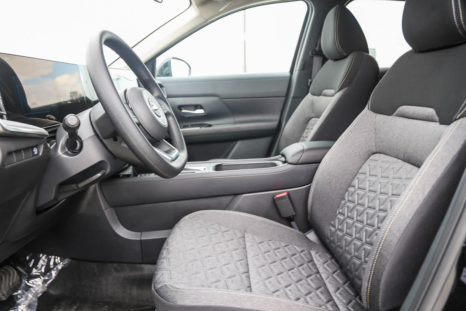 Thumbnail: 2025 Nissan Kicks - 19