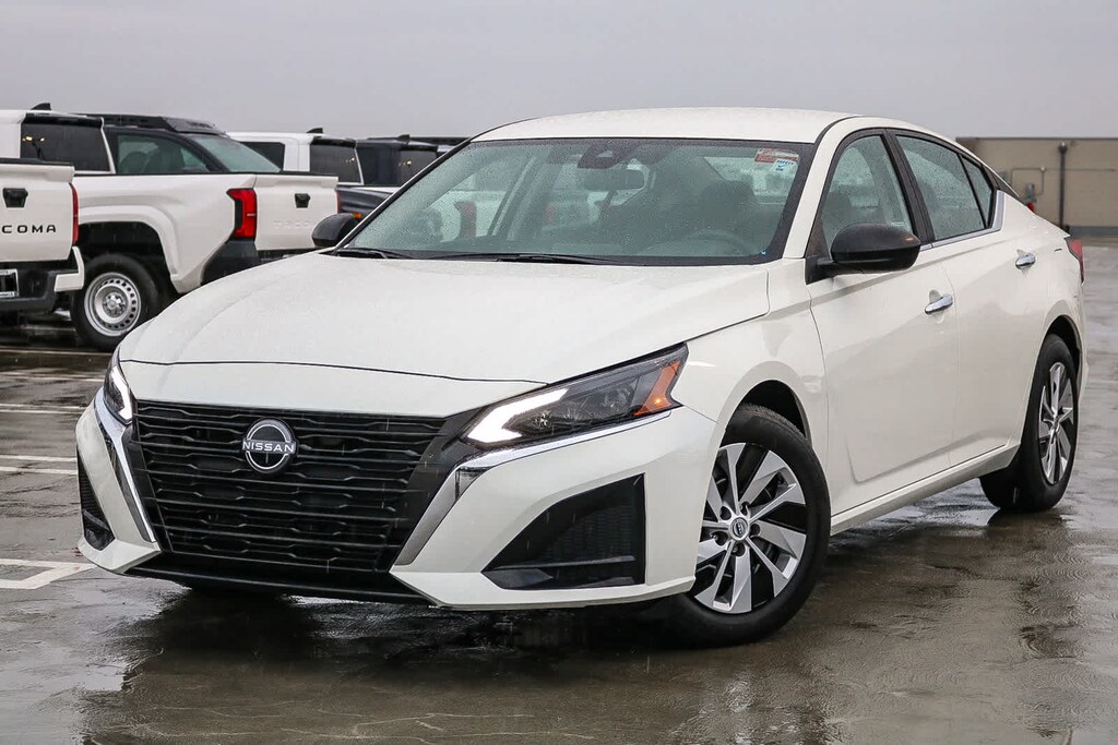 Certified 2025 Nissan Altima S Sedan