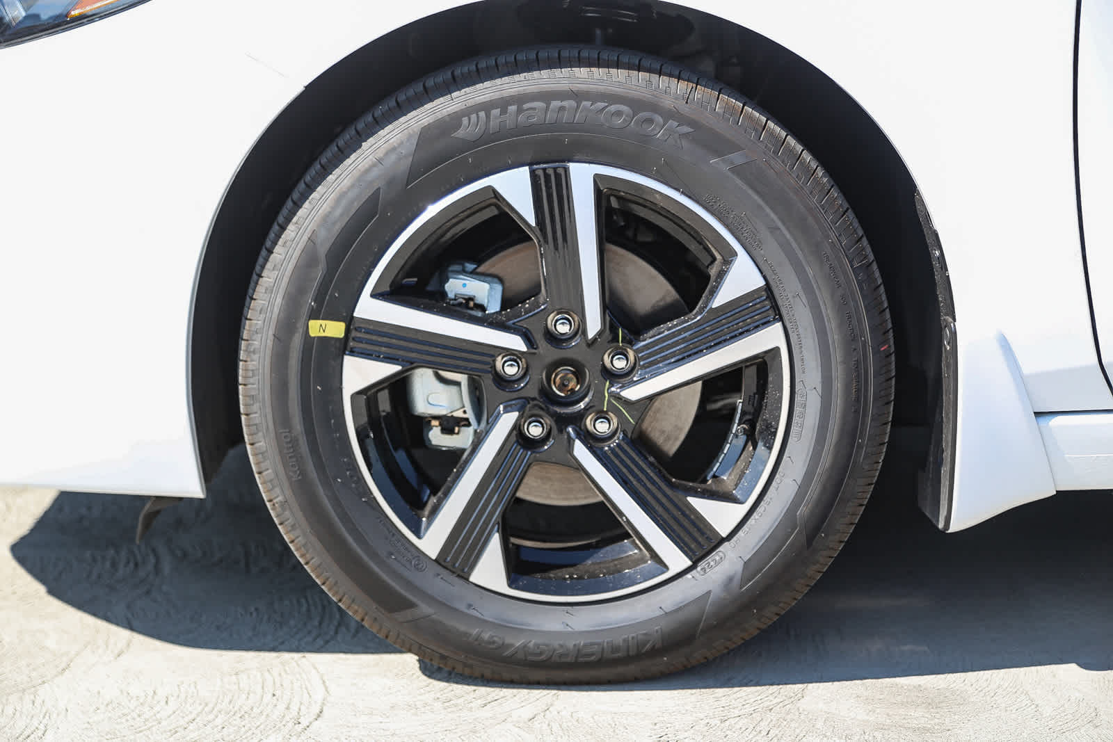 Thumbnail: 2025 Nissan Sentra - 9