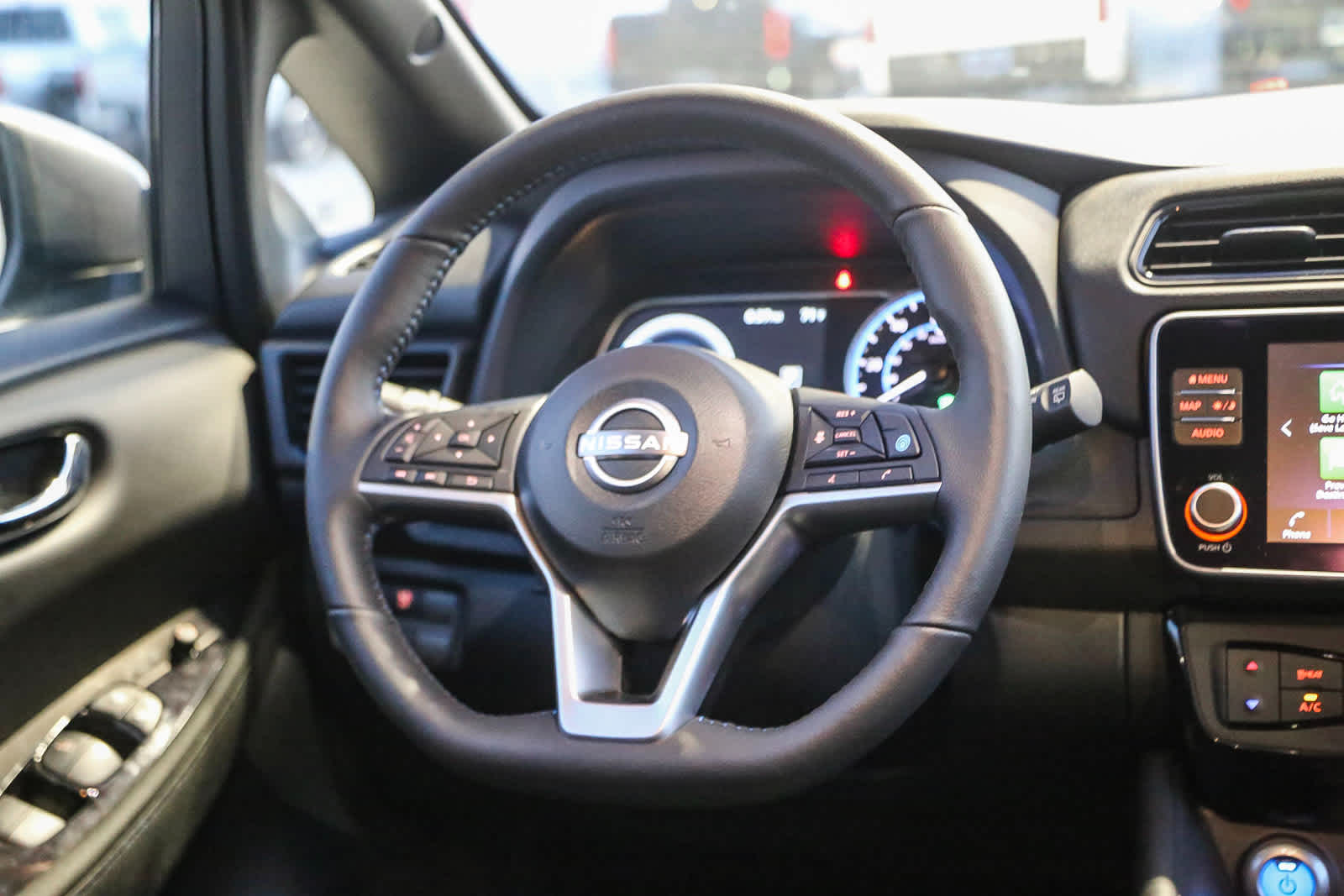 Thumbnail: 2025 Nissan Leaf - 16