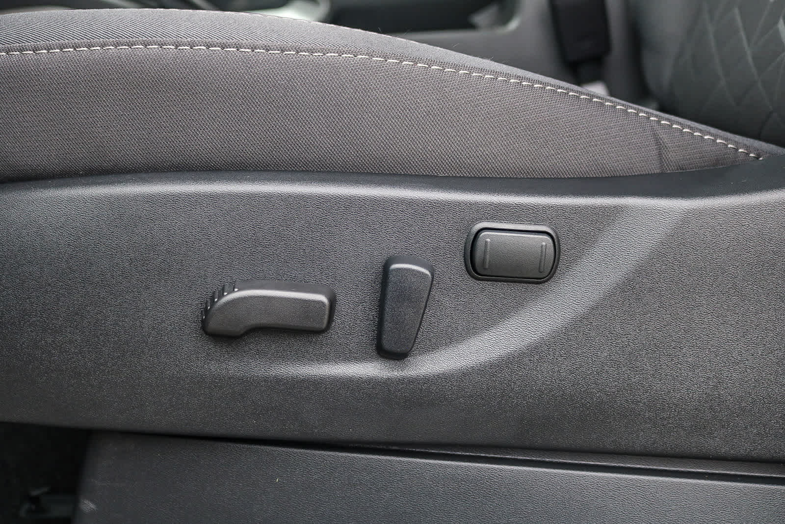 Thumbnail: 2026 Nissan Frontier - 22