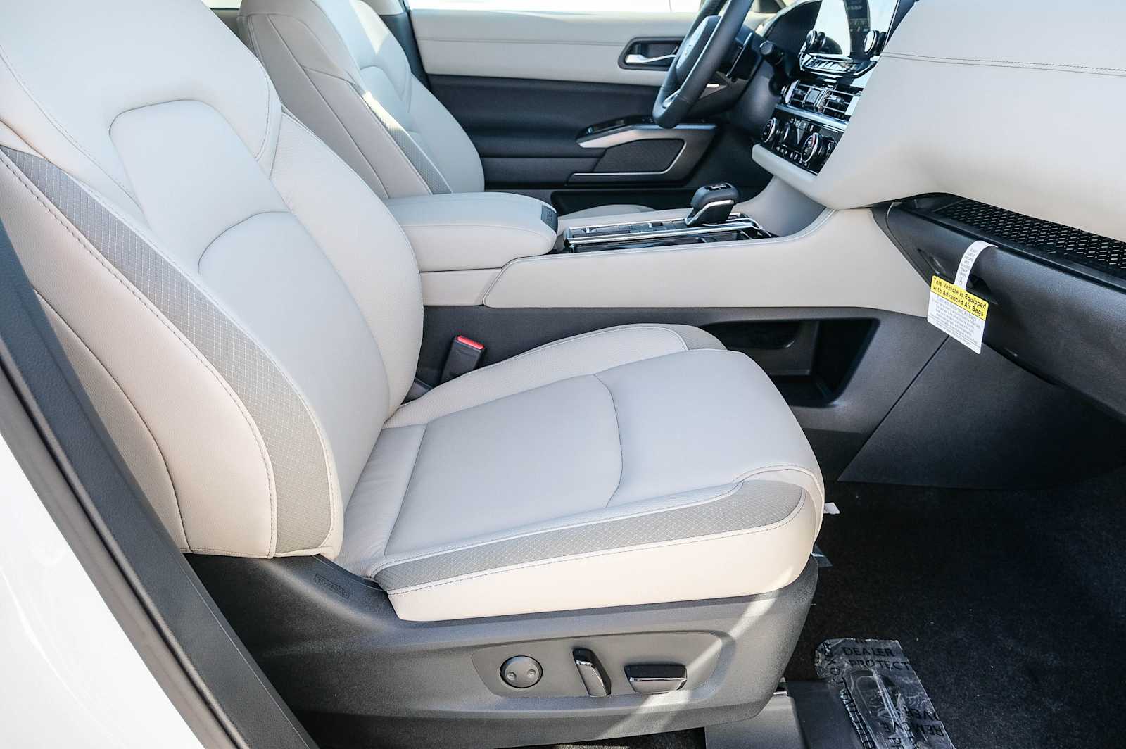 Thumbnail: 2025 Nissan Pathfinder - 19