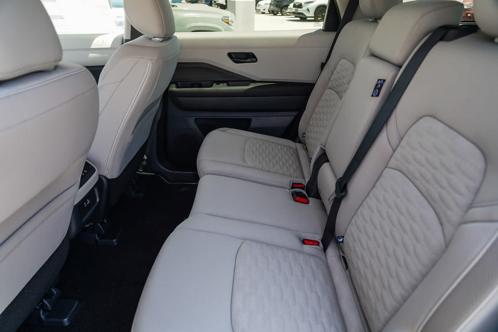 Thumbnail: 2025 Nissan Pathfinder - 21