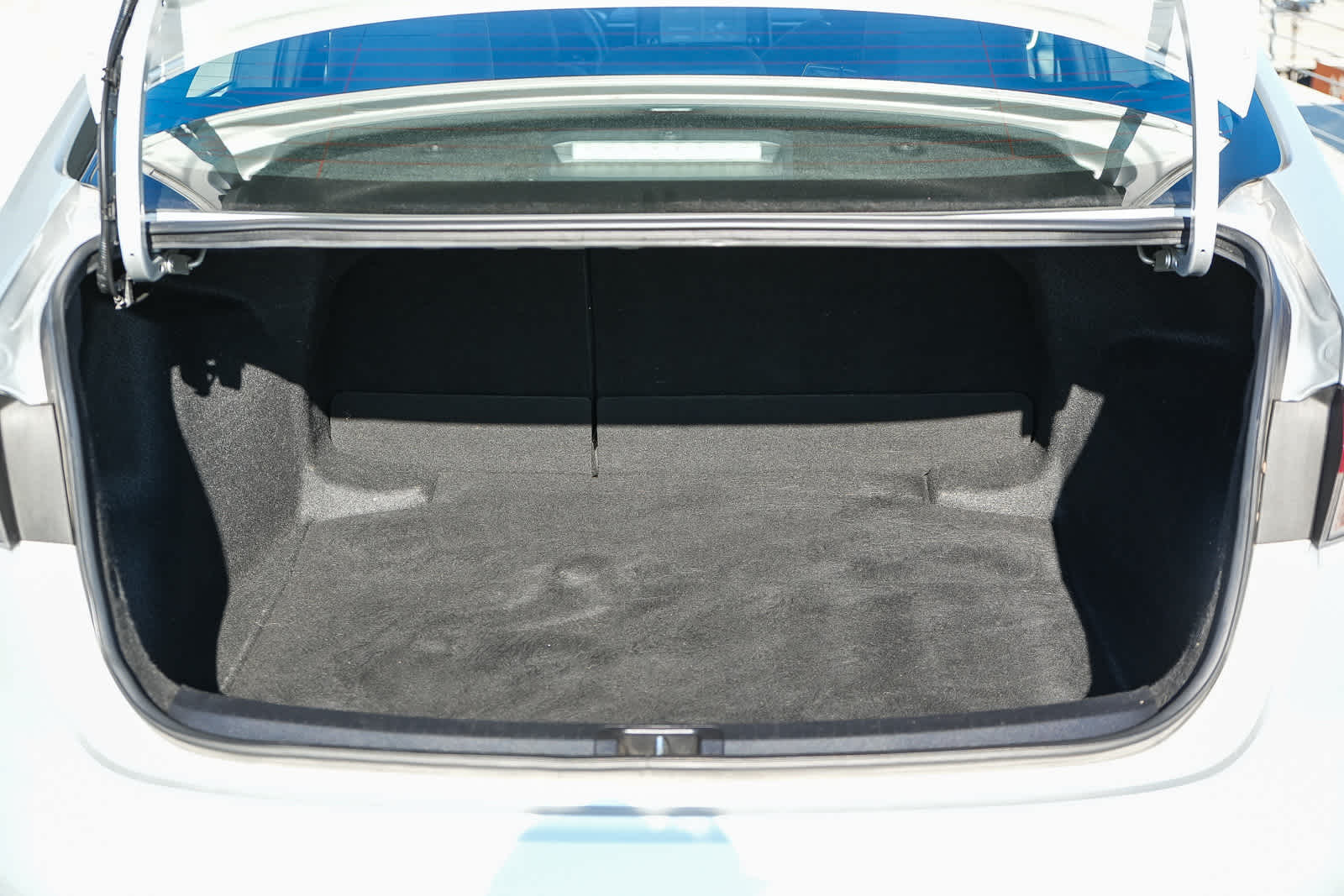 Thumbnail: 2022 Toyota Corolla - 25