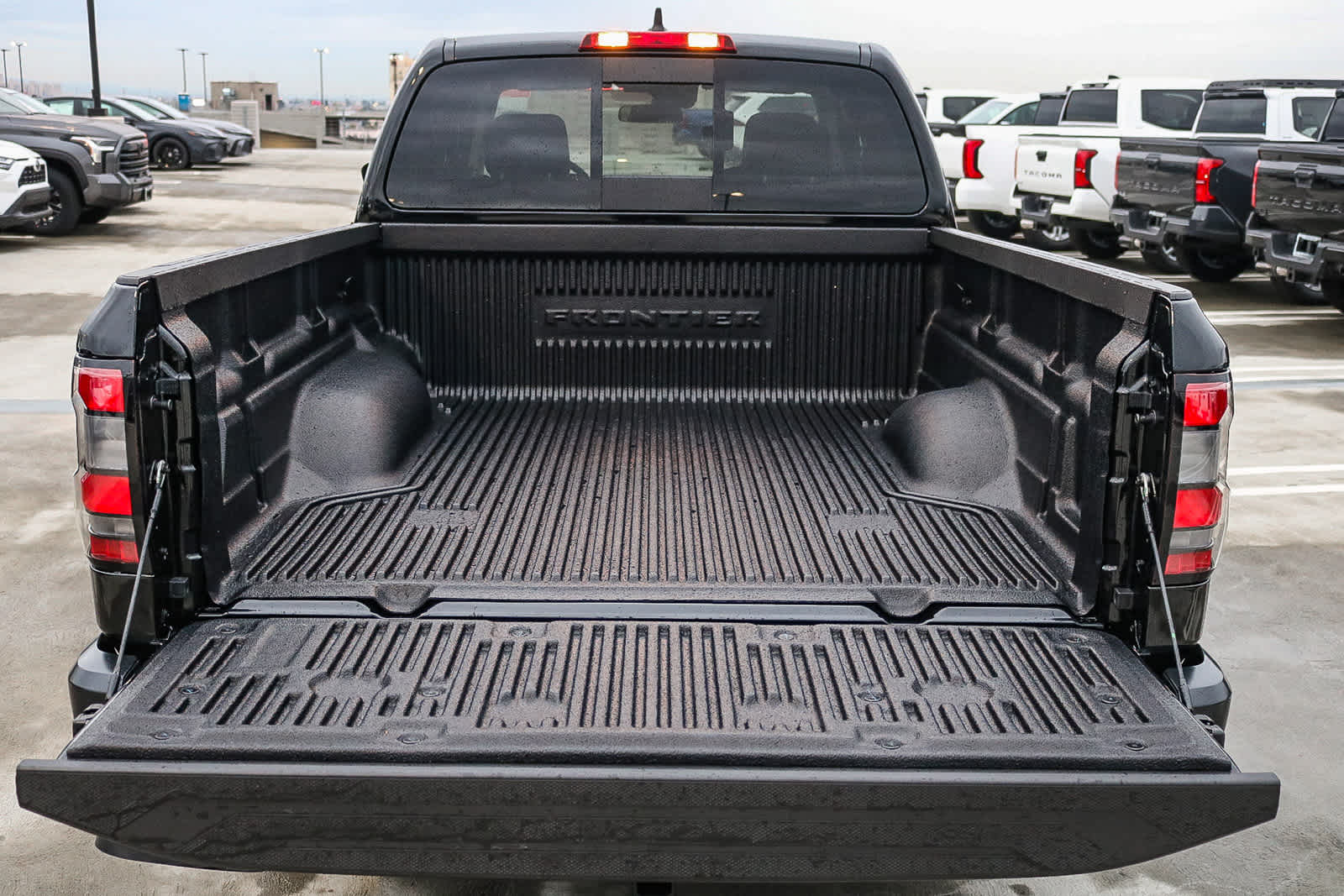 Thumbnail: 2026 Nissan Frontier - 12