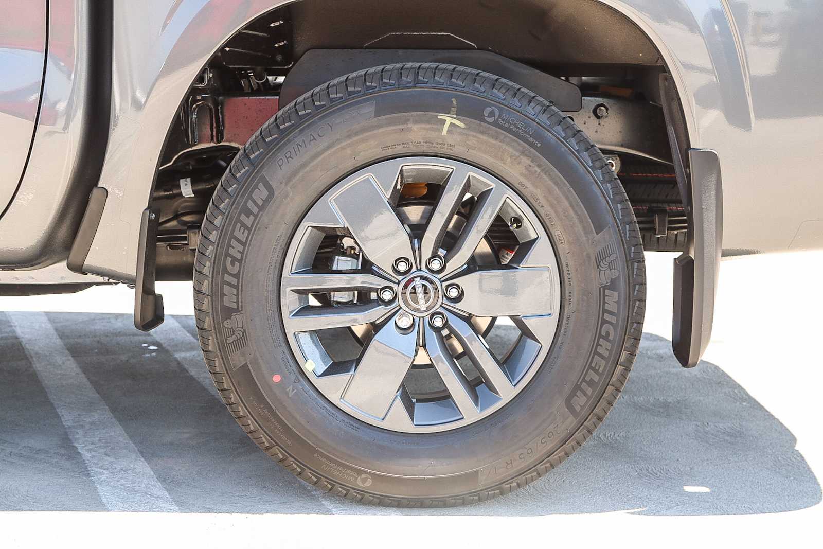 Thumbnail: 2025 Nissan Frontier - 10