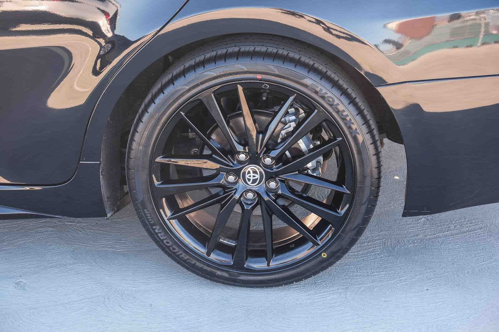 Thumbnail: 2023 Toyota Camry - 9