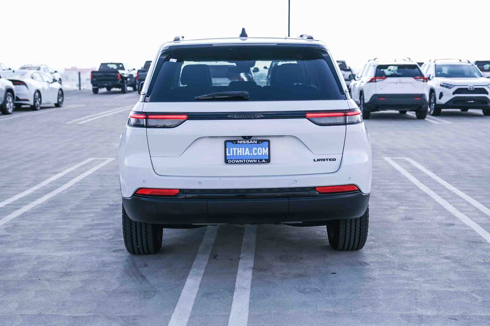 Thumbnail: 2023 Jeep Grand Cherokee - 5