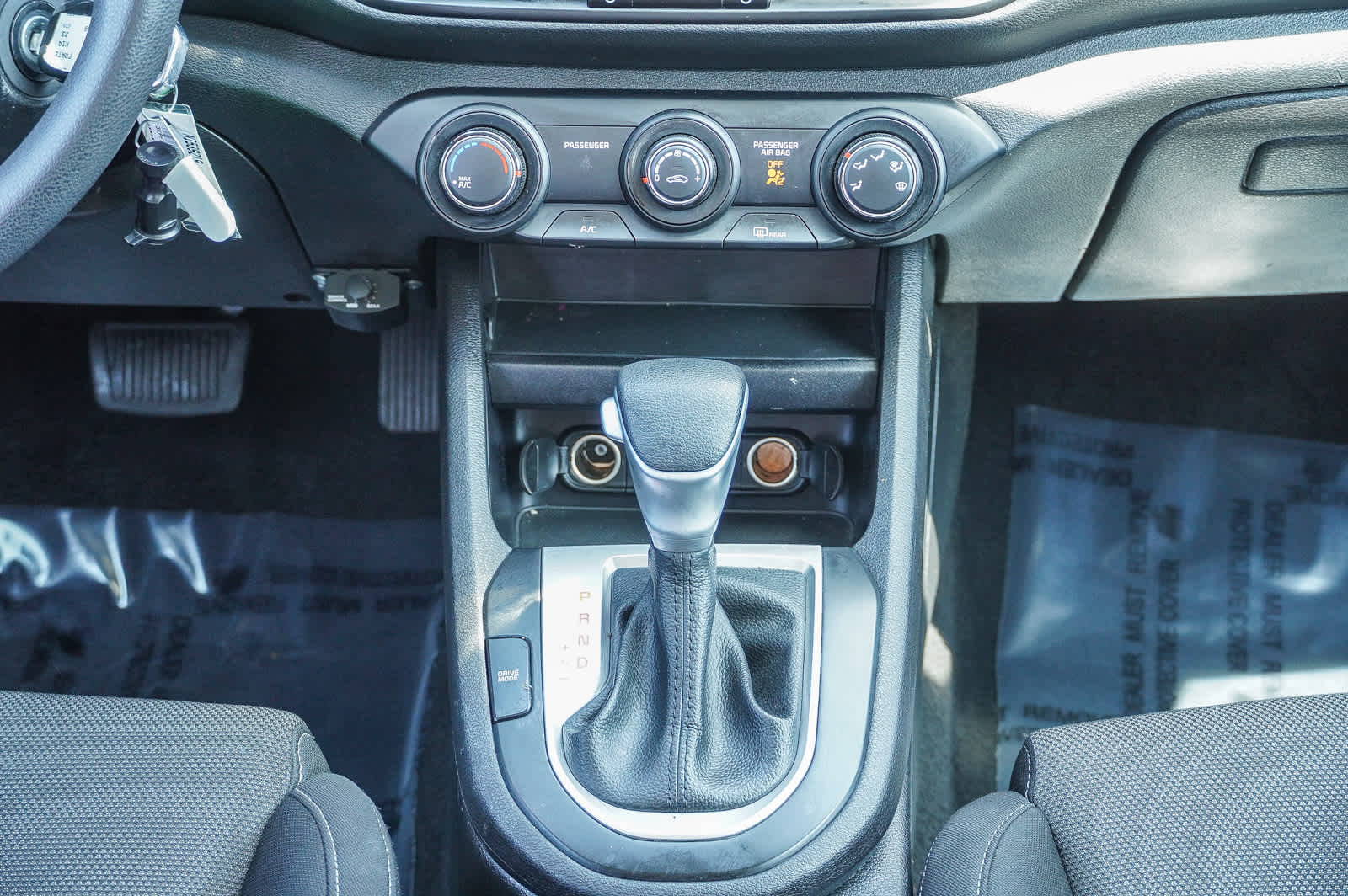 Thumbnail: 2023 Kia Forte - 15