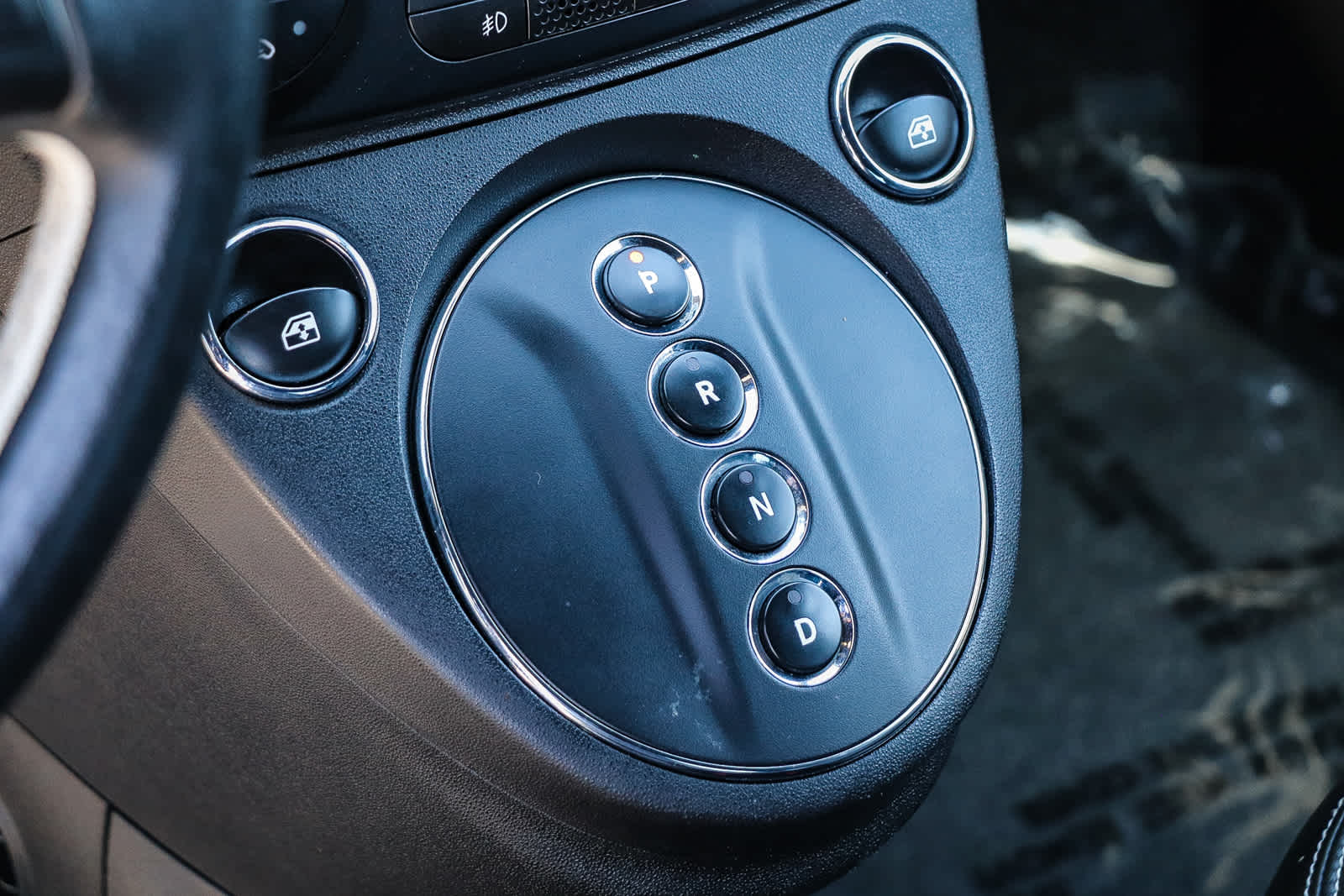 Thumbnail: 2016 Fiat 500e - 20