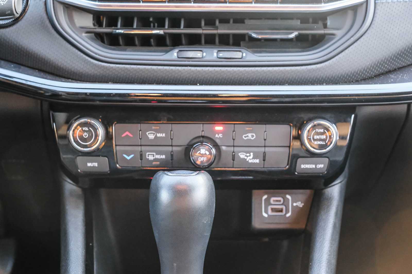 Thumbnail: 2025 Jeep Compass - 16