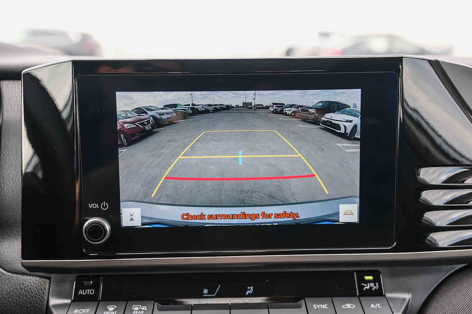 Thumbnail: 2025 Toyota Camry - 25