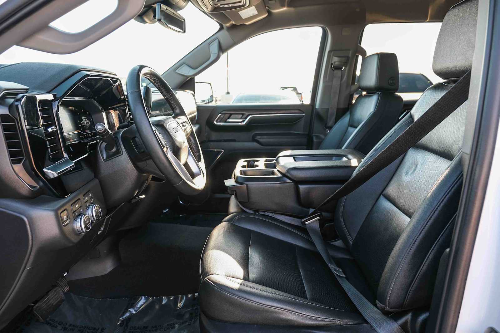 Thumbnail: 2024 GMC Sierra 1500 - 18