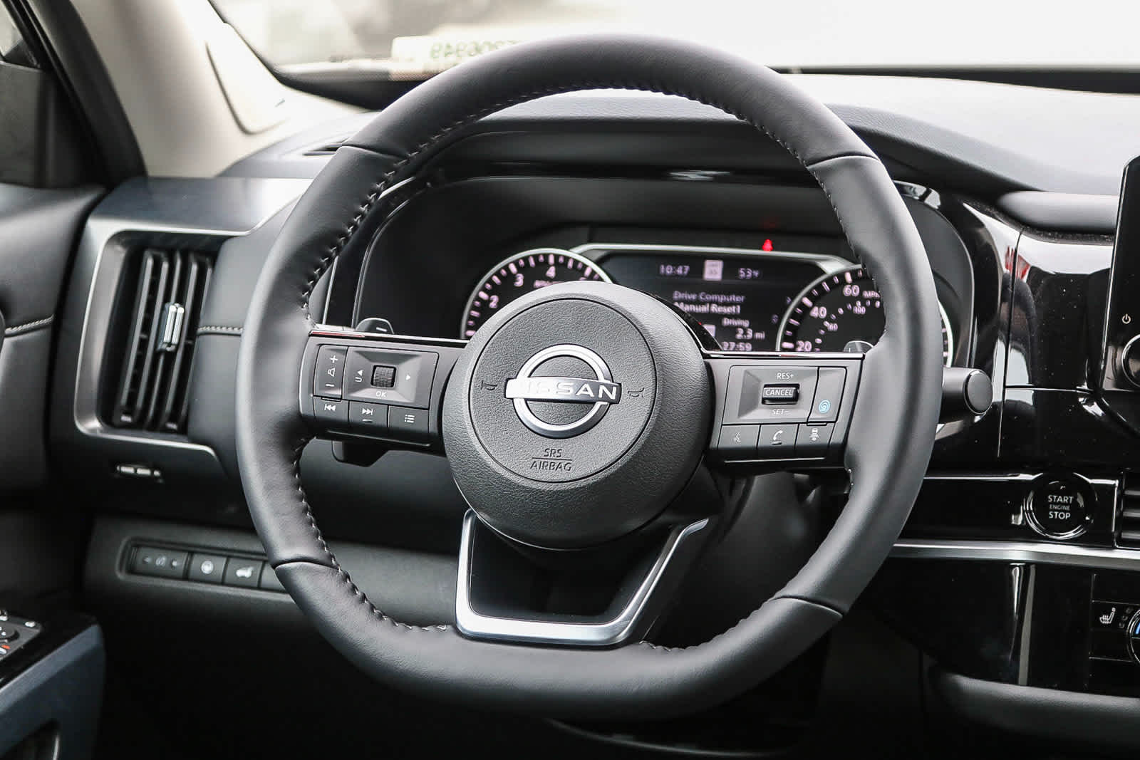 Thumbnail: 2025 Nissan Pathfinder - 17