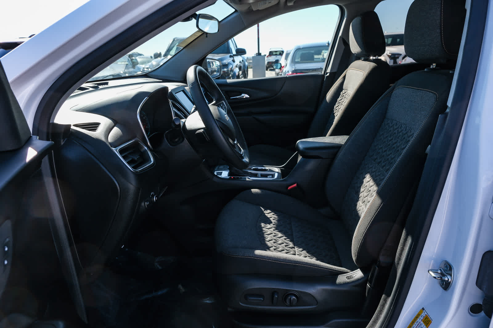 Thumbnail: 2024 Chevrolet Equinox - 16